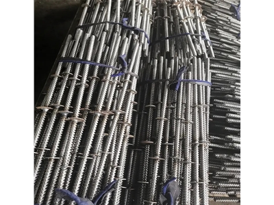 三段式止水螺桿